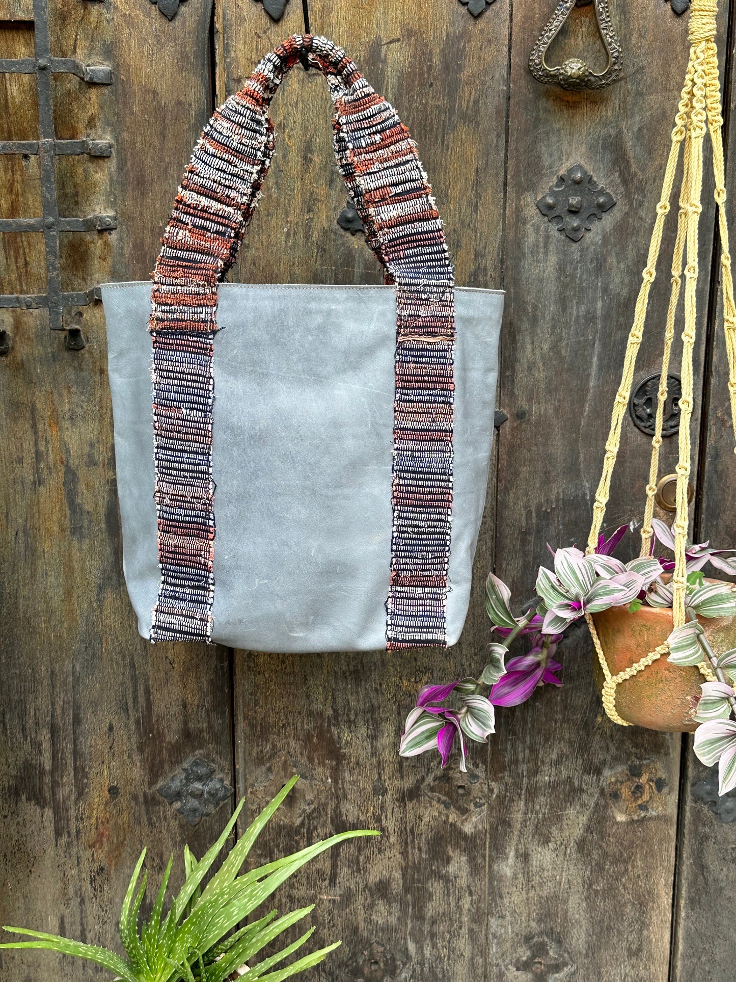The Wanderer Tote - Cemento Leather