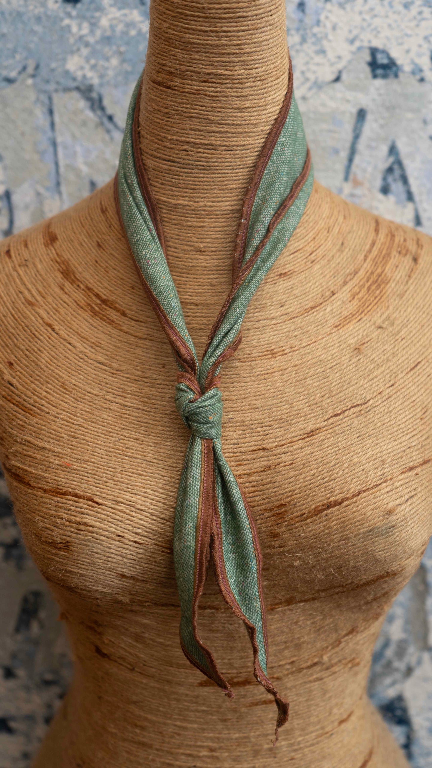 1940s Masters Neck Scarf - Osadia Concept Store