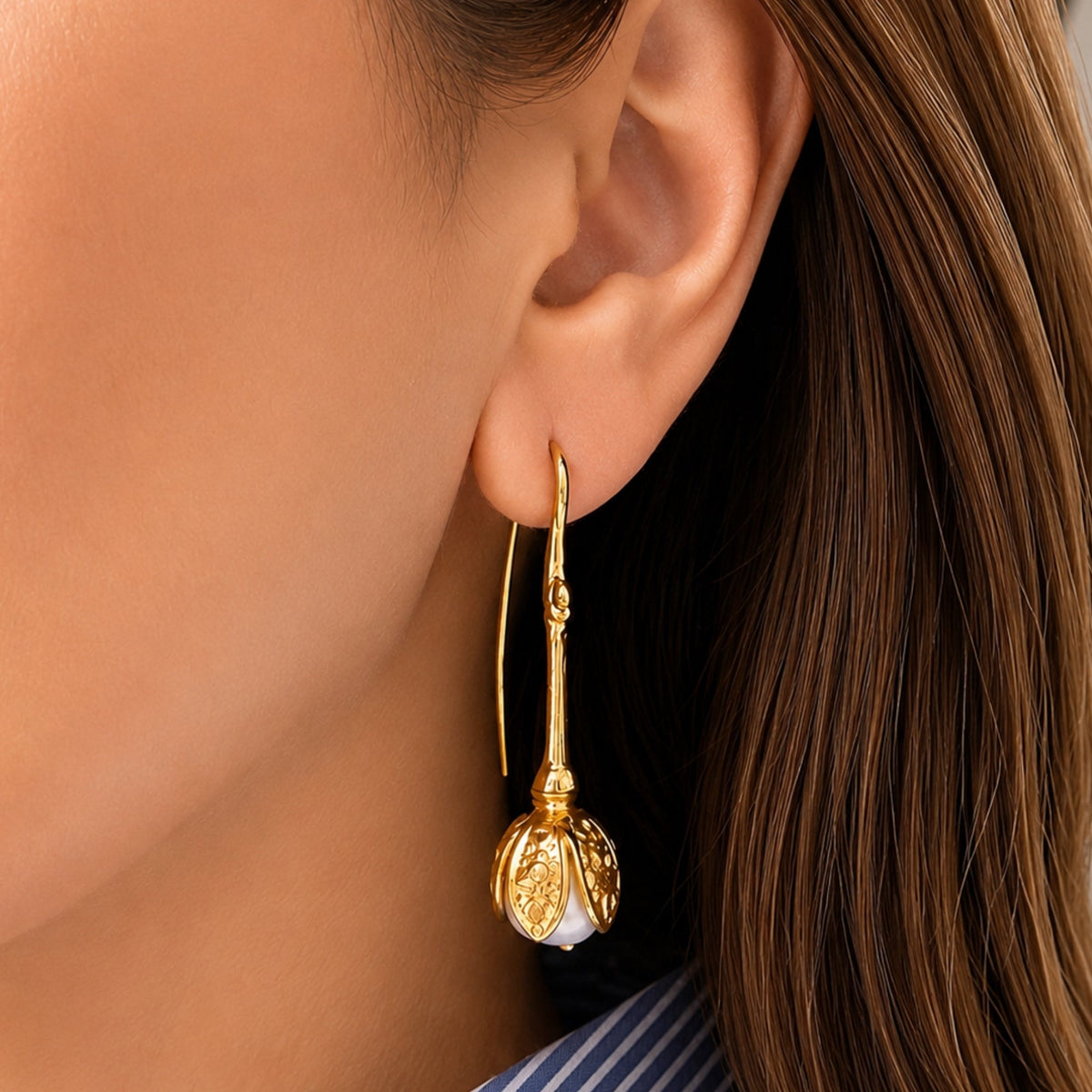 Beyaz Lale Gold and Pearl Earrings