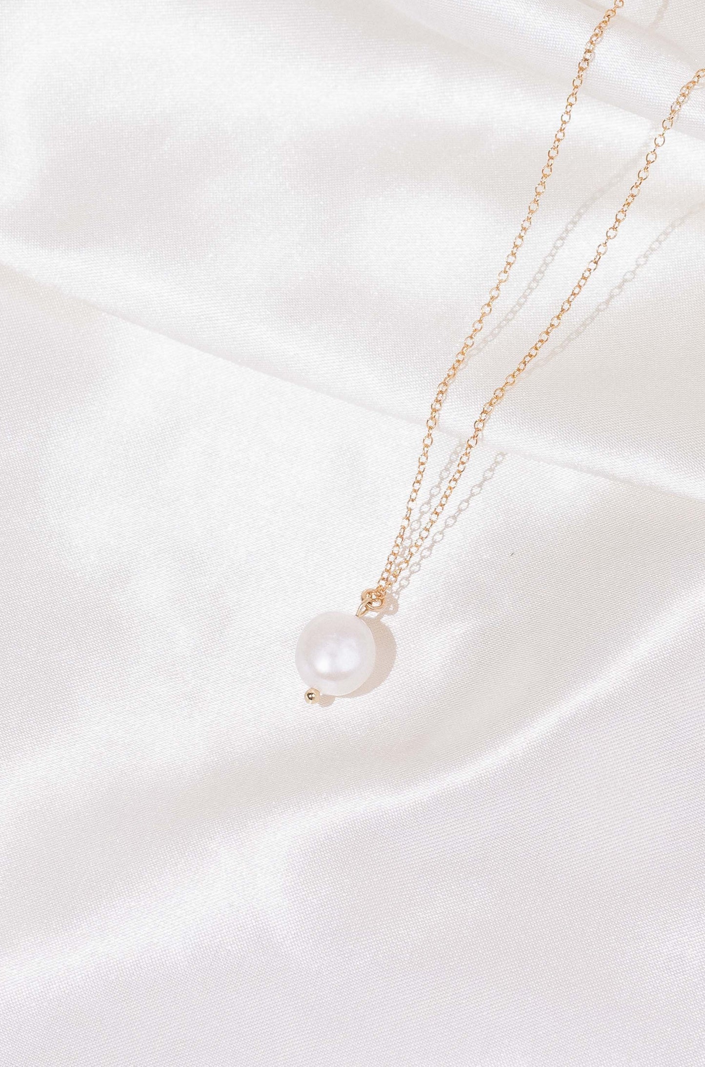 Long Pearl Pendant Necklace