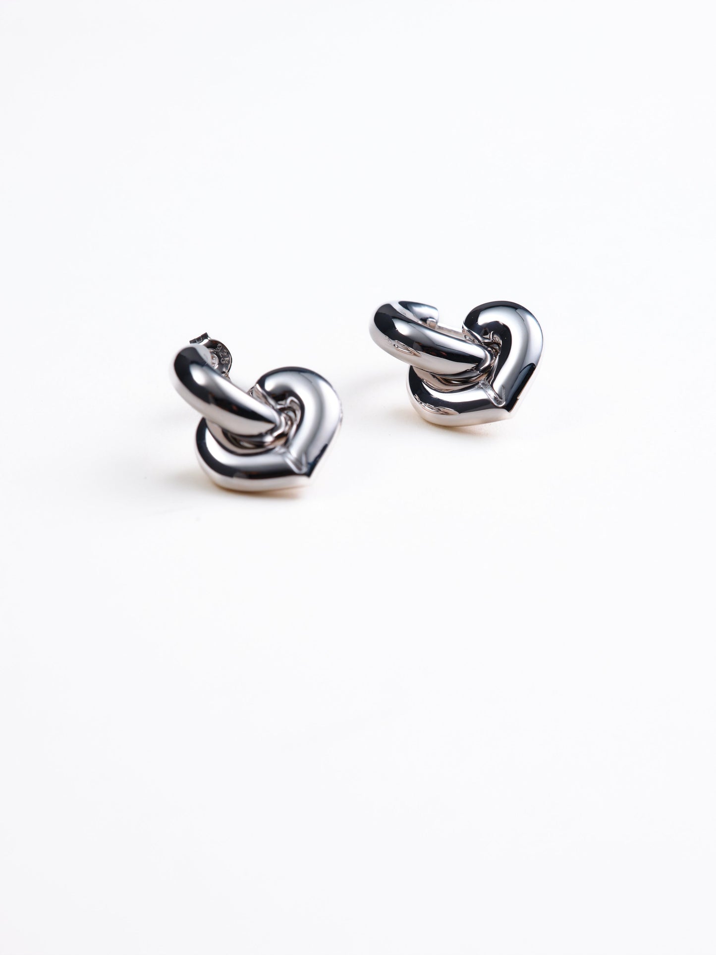 Eloise Chunky Heart Hoops