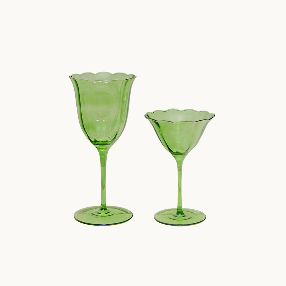 S/4 Lily Green Handblown Wine Glass
