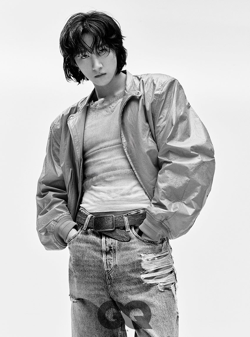 Ryoo Seung Bum Gq Magazine 2024 June Issue (Random)