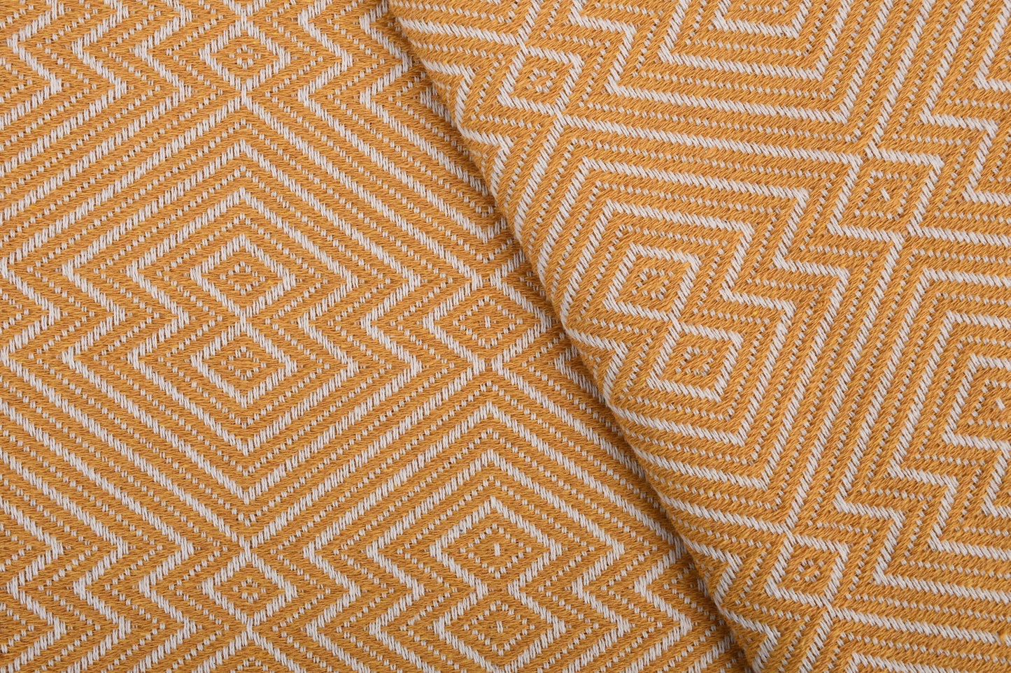Safran Throw Blanket/Towel