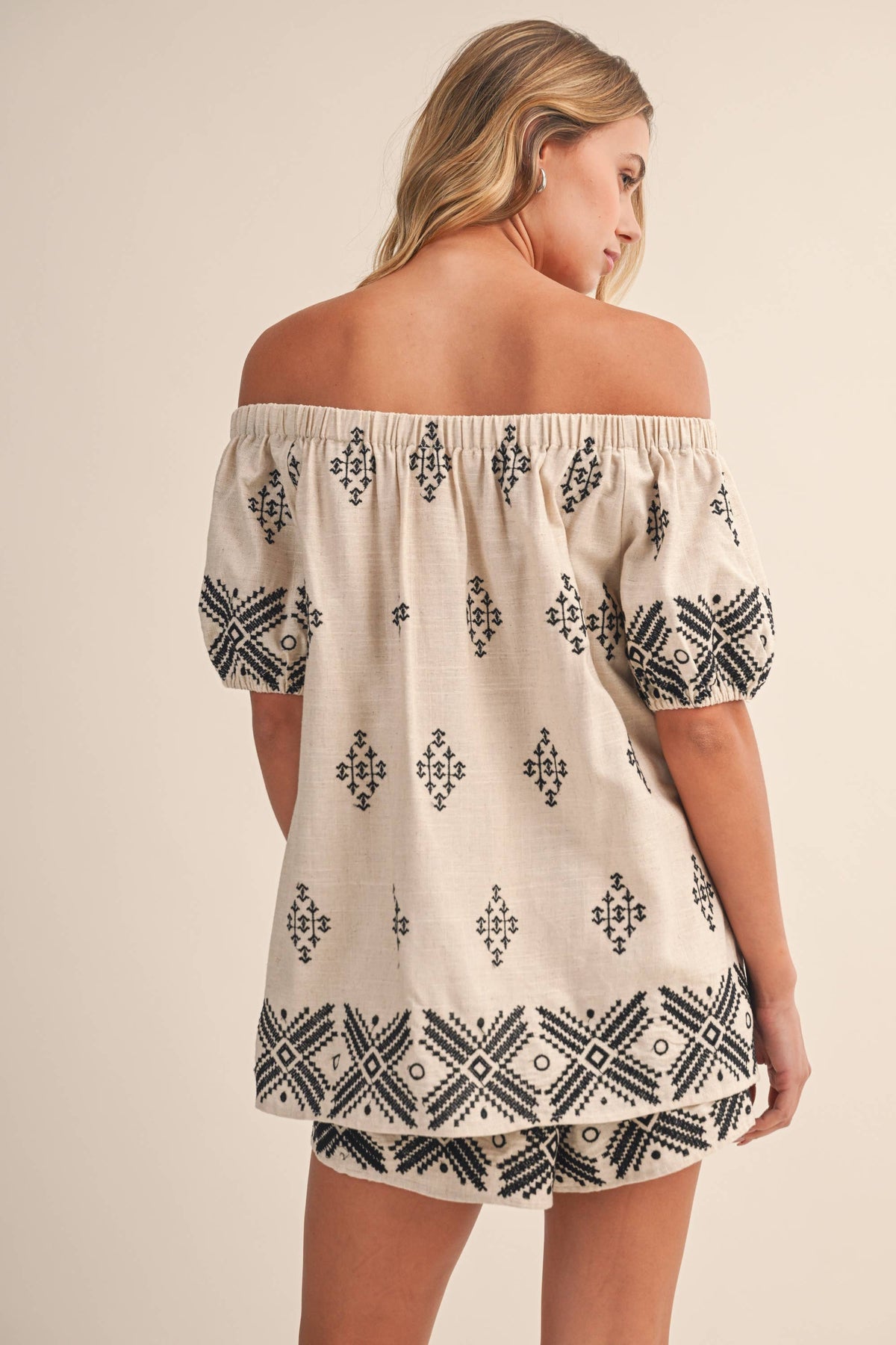 Border Print Embroidered Shorts