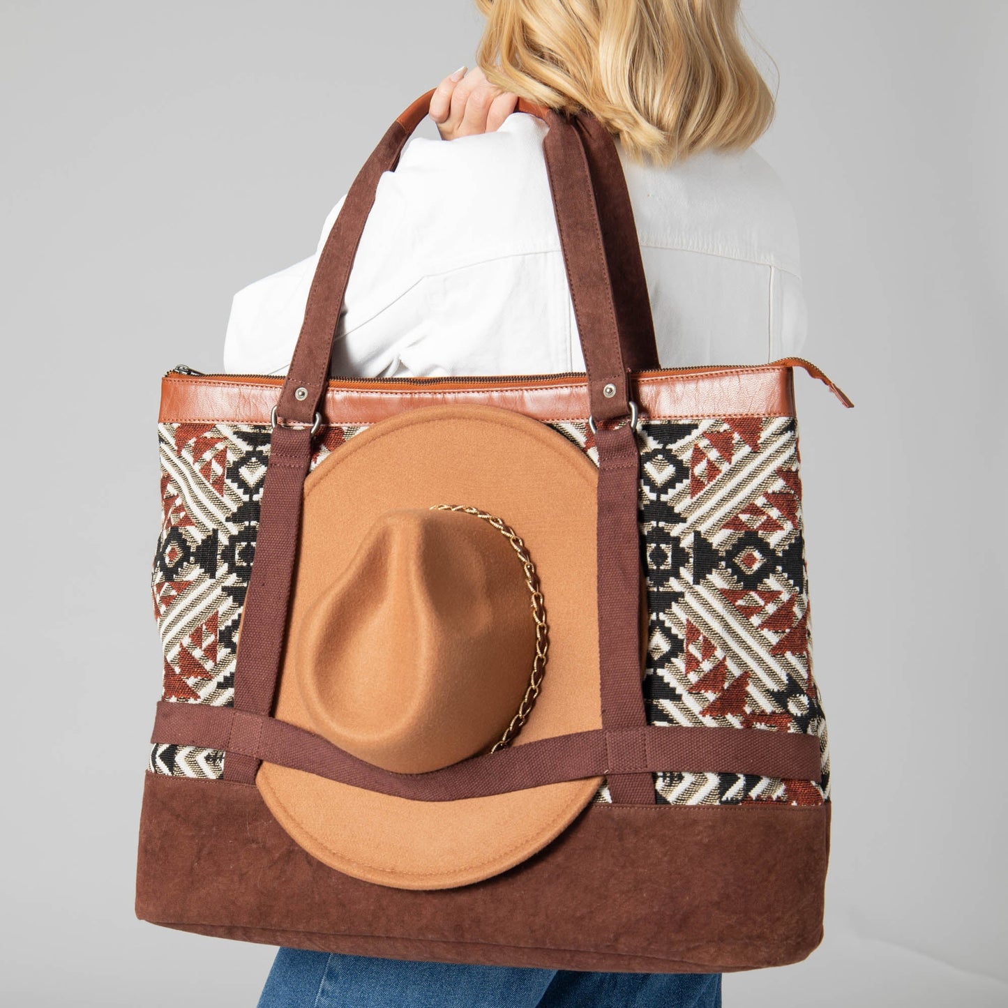Emma Weekender with Hat Holder