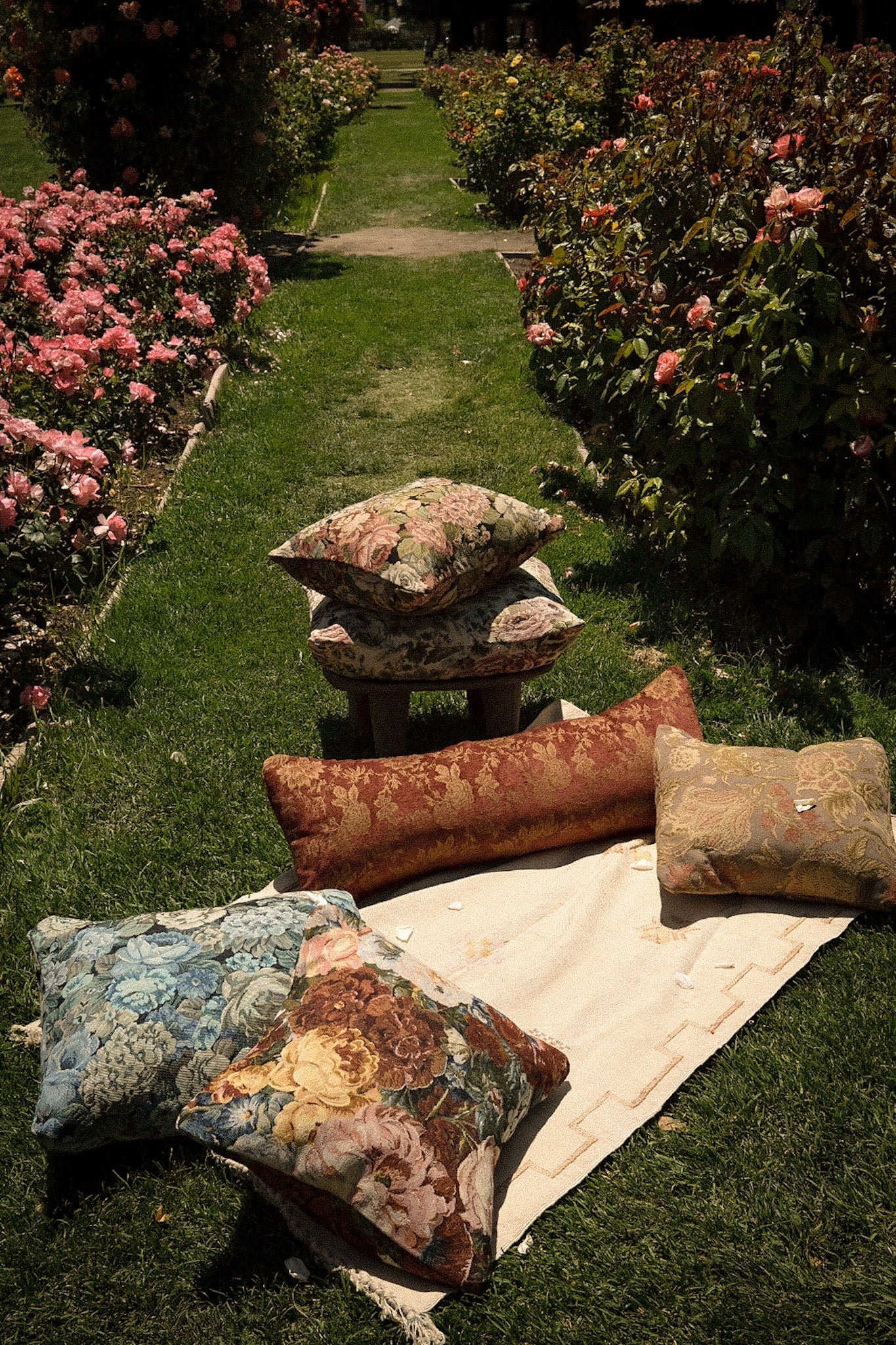 Elea Reversible Tapestry Lumbar