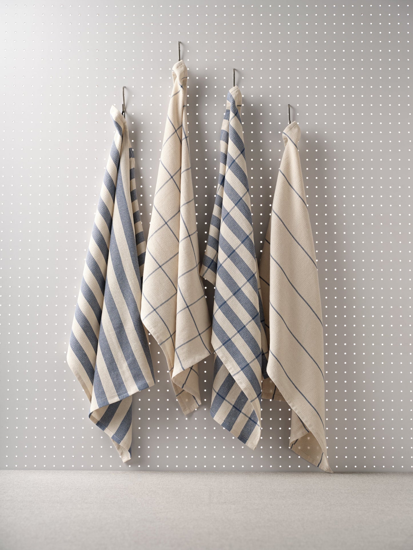 Kitchen Towels, Set of 4 - Cotton Flat Weave Set
