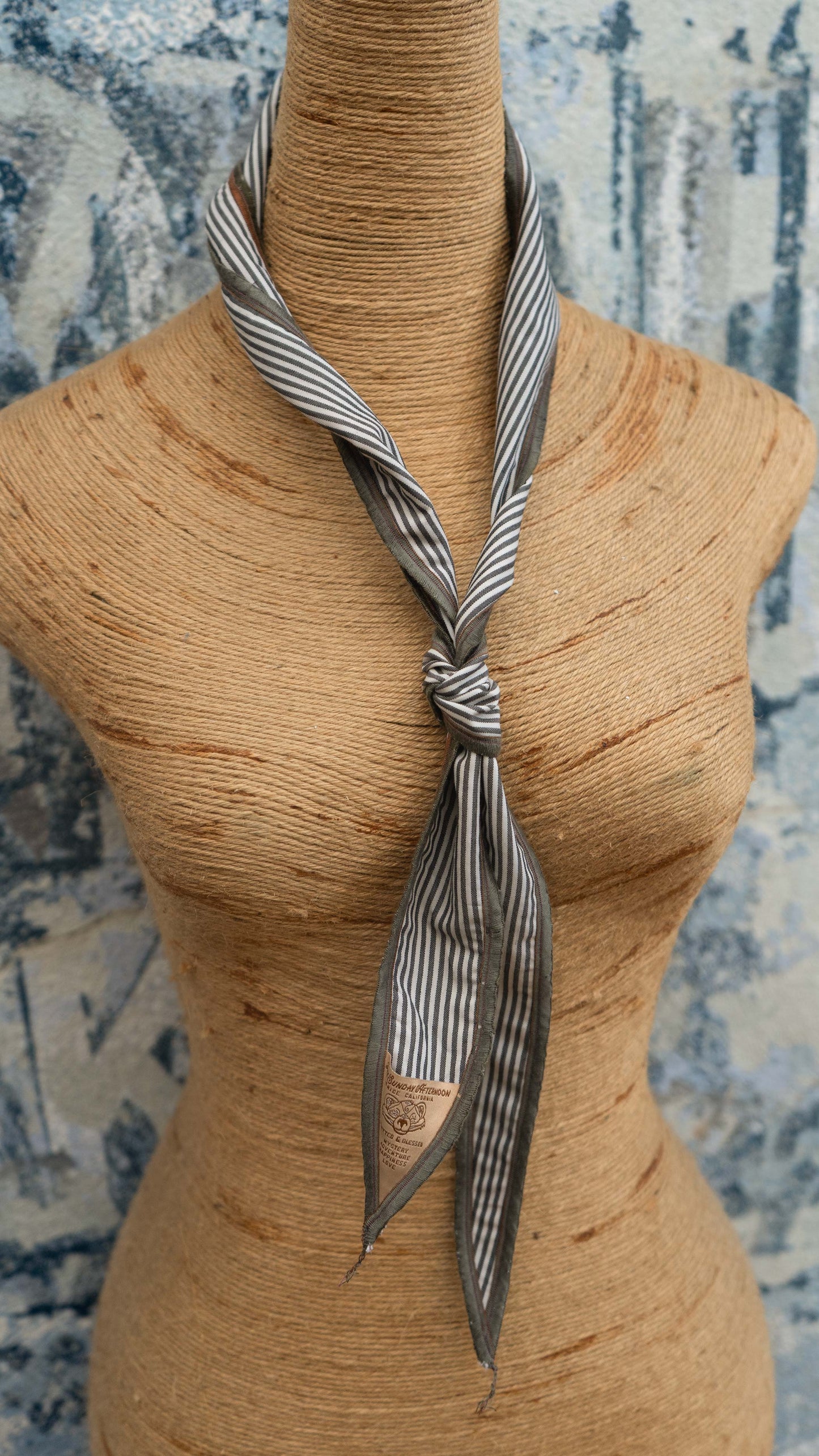 Gus Viseur Neck Scarf - Osadia Concept Store