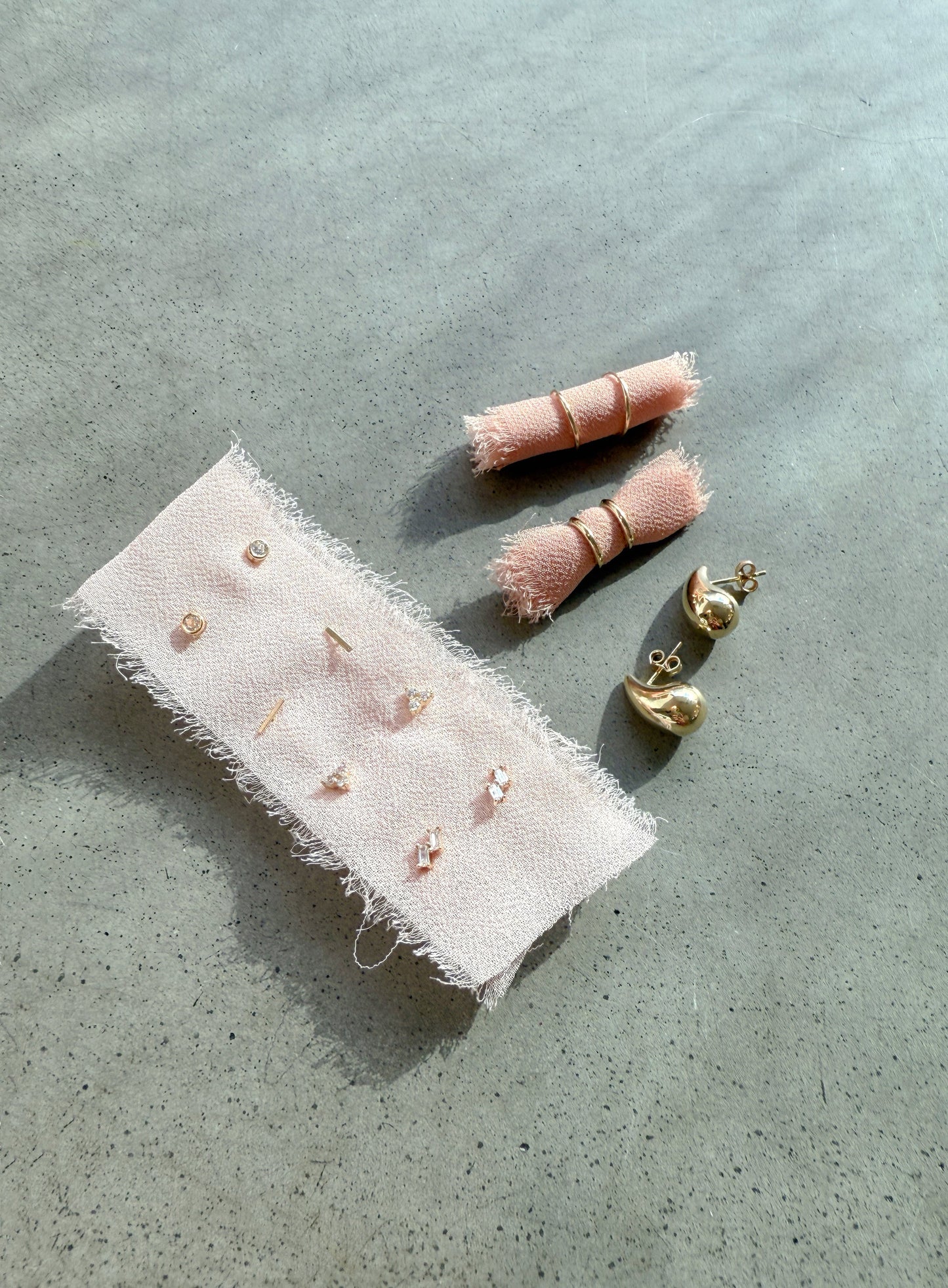 DEWDROP EARRINGS 14KT YELLOW GOLD