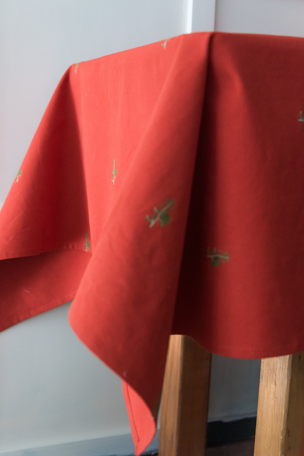 Rust Red and Green Fleur Tablecloth
