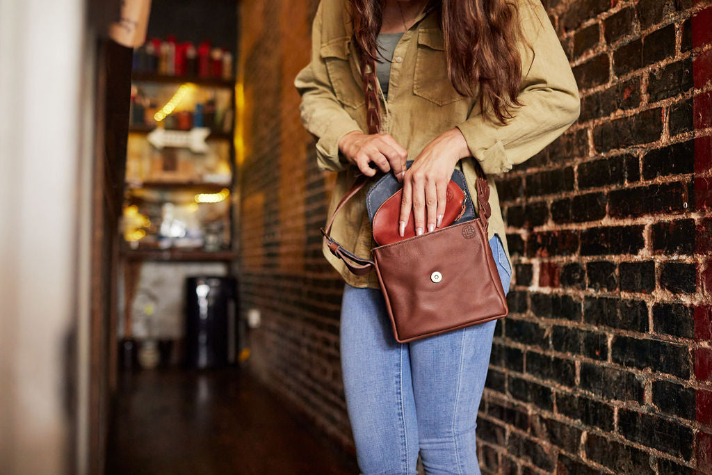 Vintage Linked Strap Crossbody