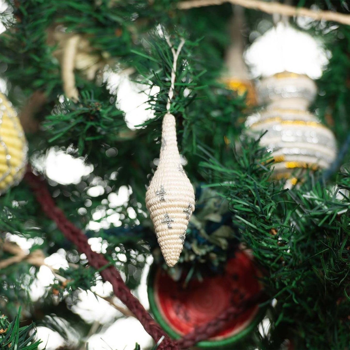 Metallic Icicle Ornament | Silver