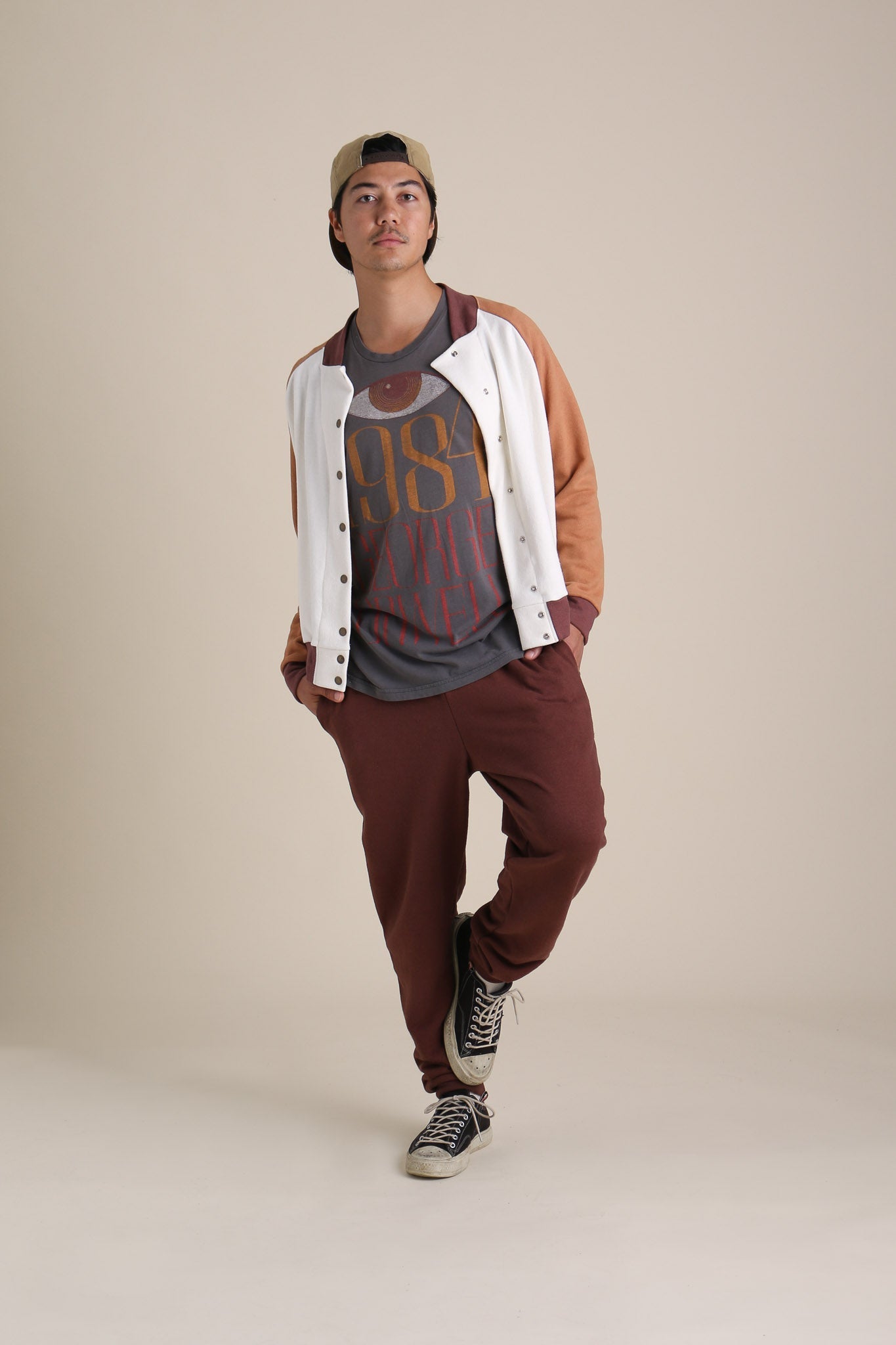 Joggers in Chestnut