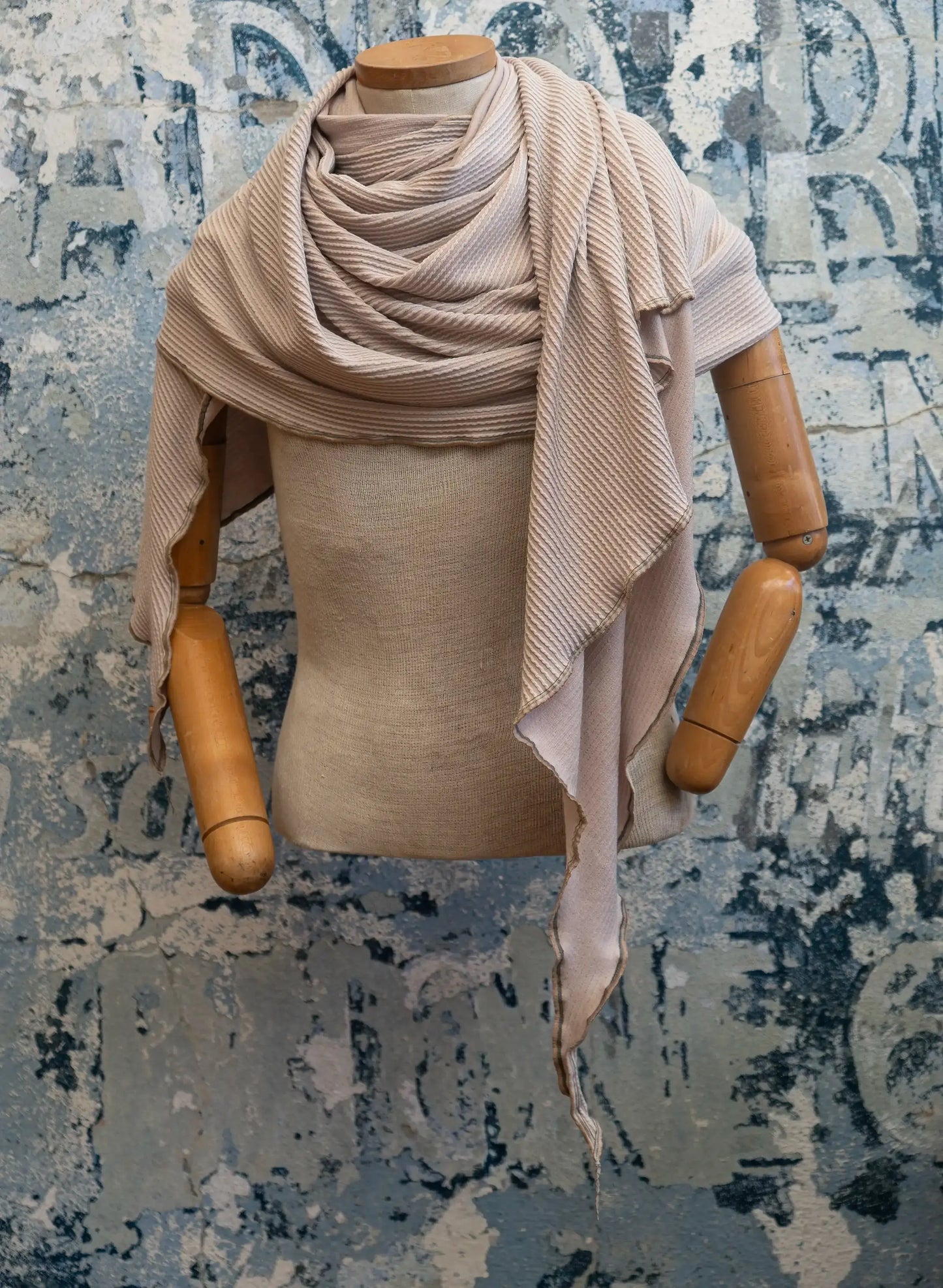 Pearl DNA Scarf