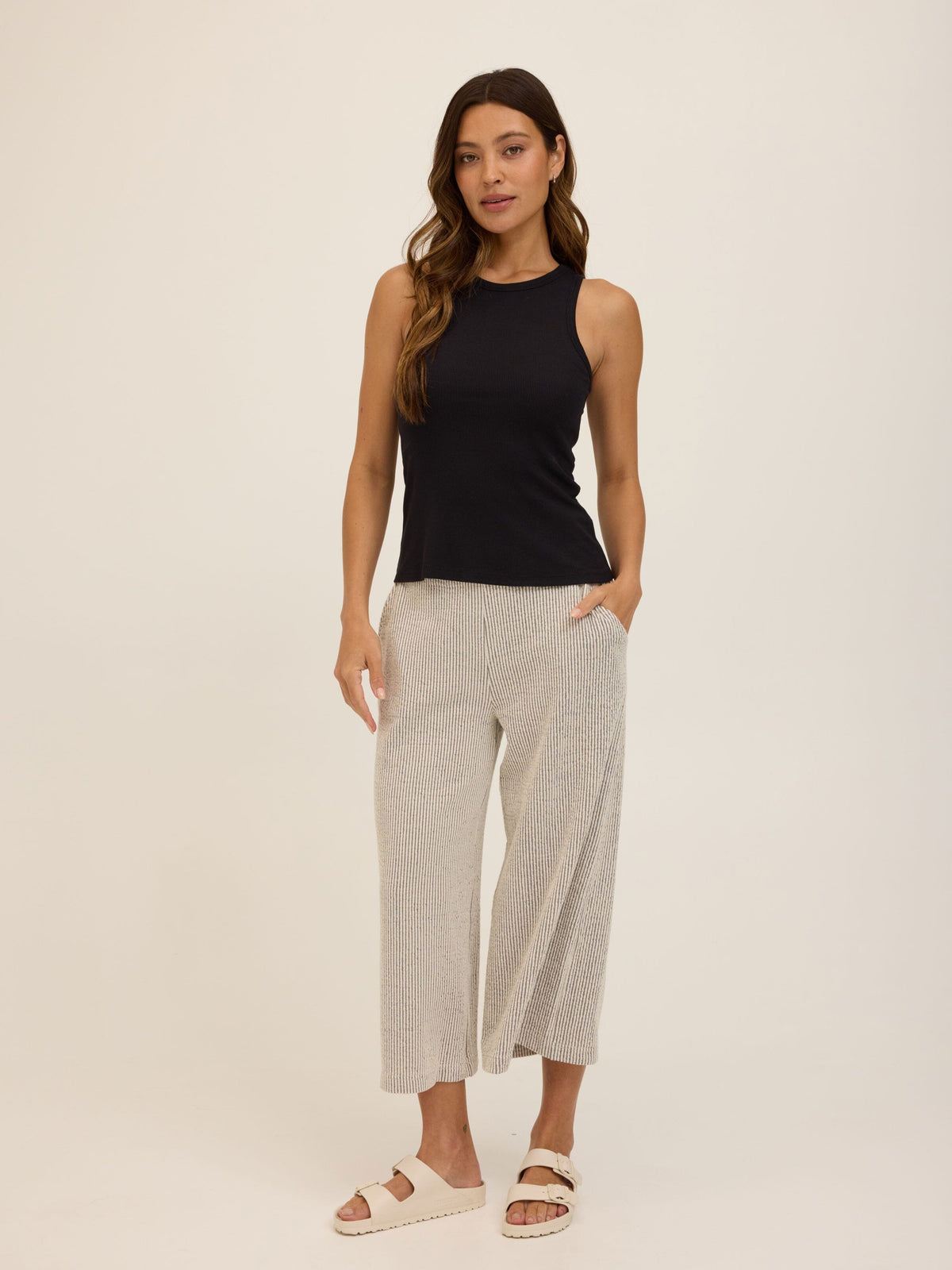 Alora Stretch Seersucker Capri Pant