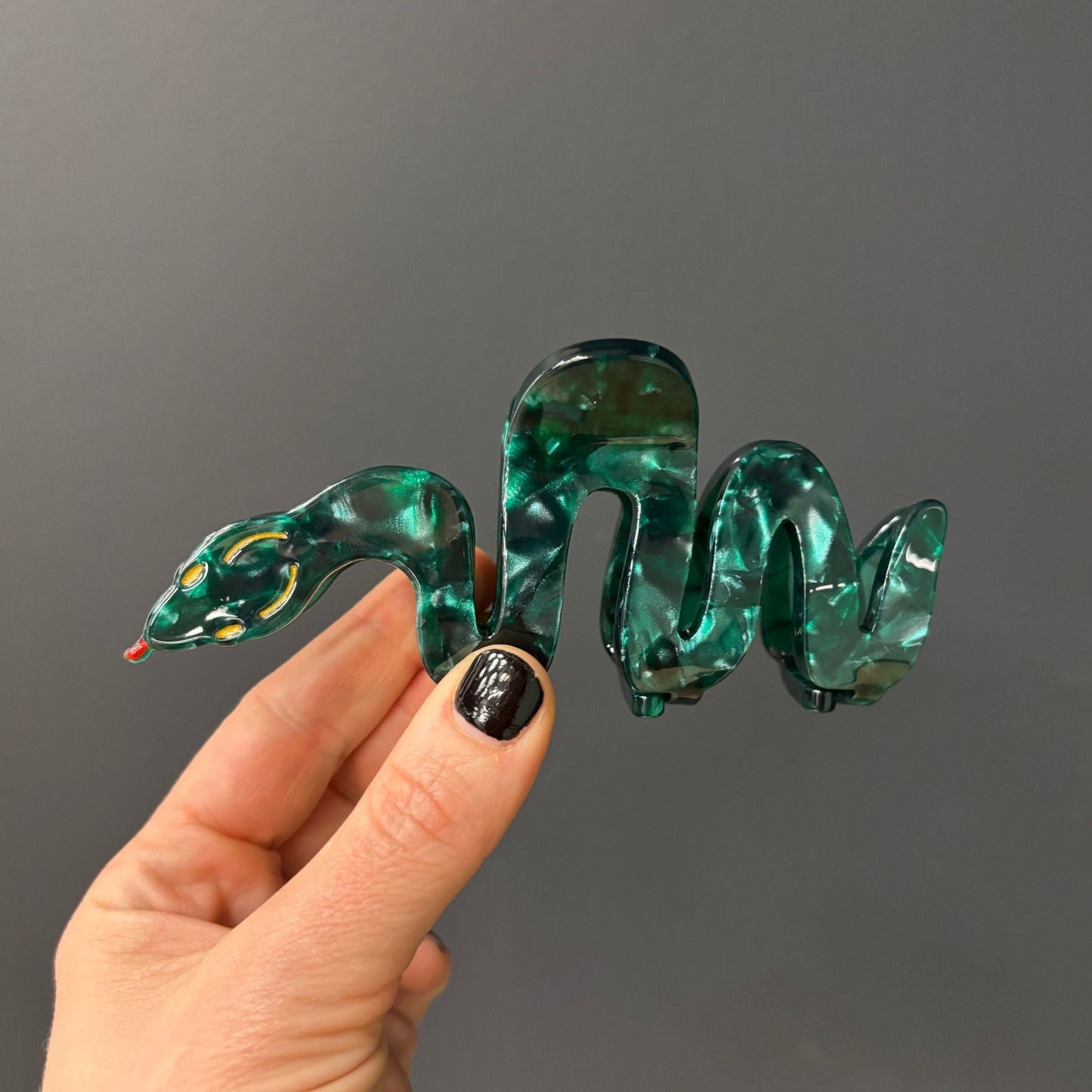 Velvet Claws Cleopatra Green Snake Hair Claw | Claw Clip in Velvet Travel Bag