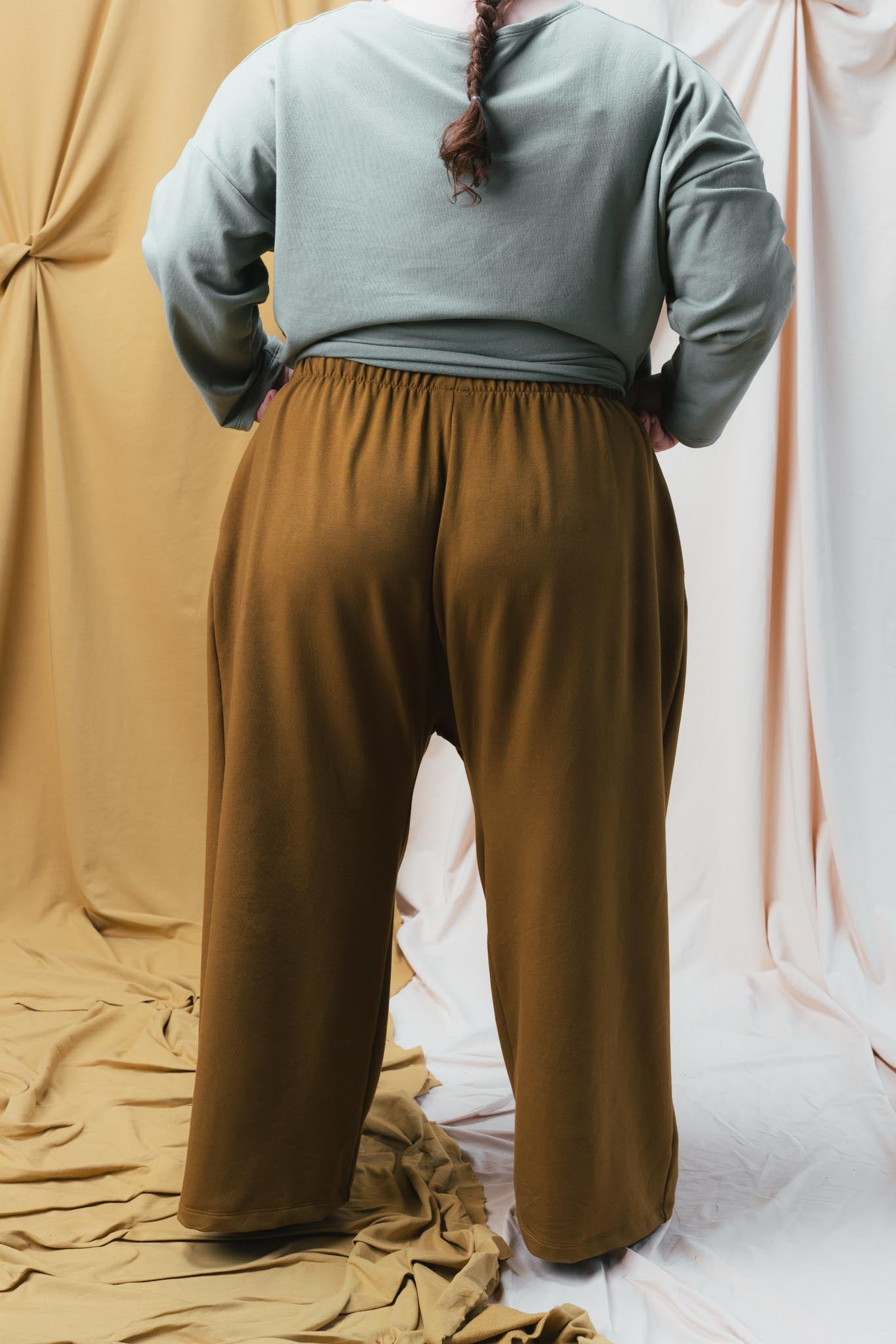 Zinat Pant in Almond