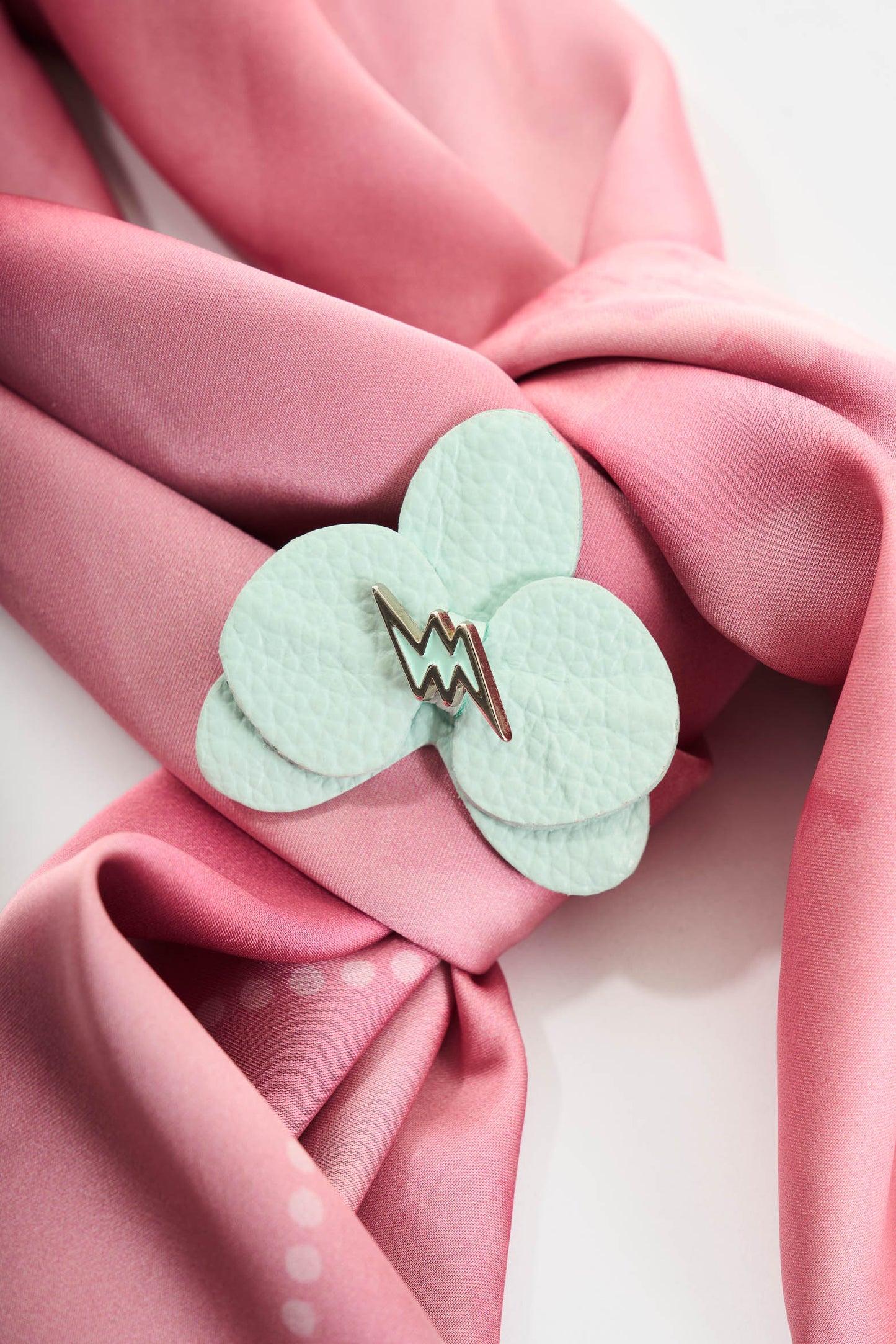 Large leather orchid brooch for women - Osadia Concept Store