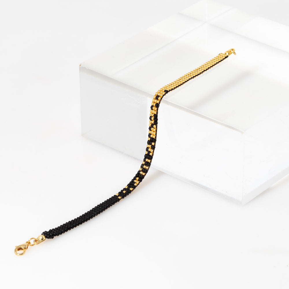 Ithemba Glass Beaded Bracelet | Black Basalt