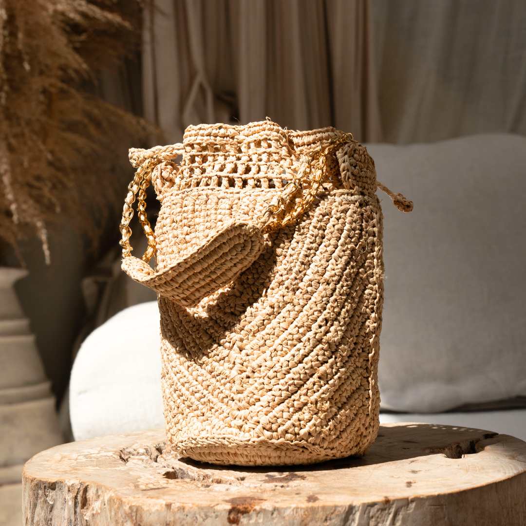 Buckety Raffia Bag