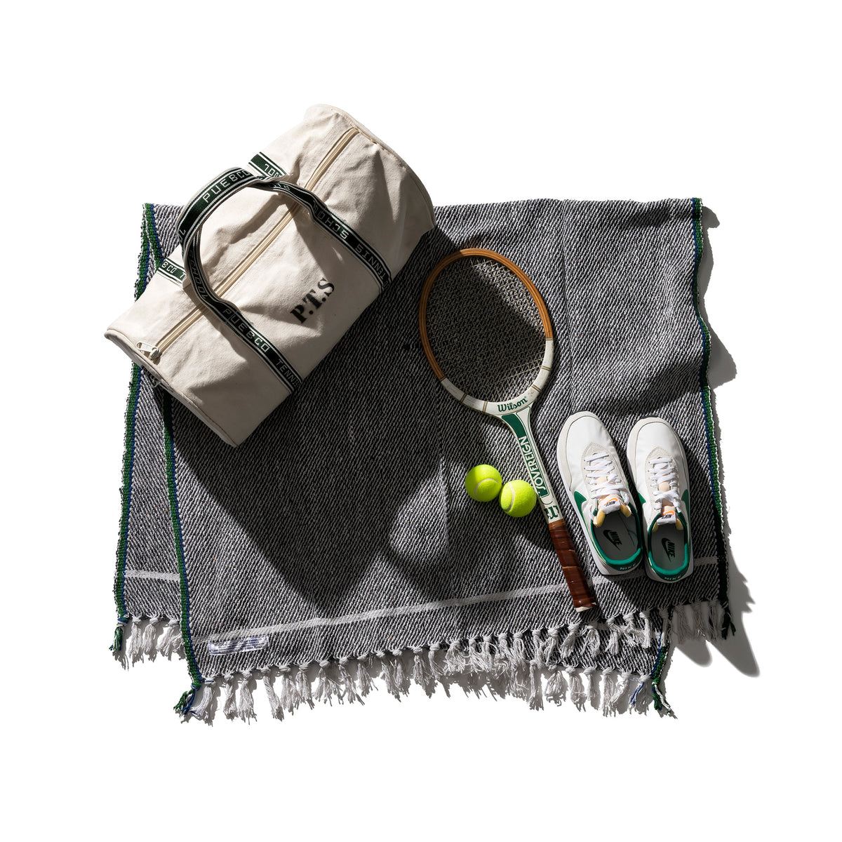 CLUBHOUSE BARREL BAG