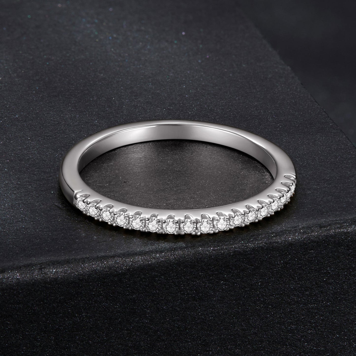 925 Sterling Silver 0.01ct Moissanite Ring in Size 8A