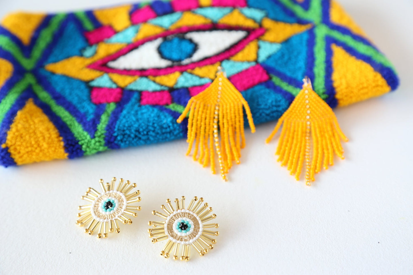 Burst Earring White