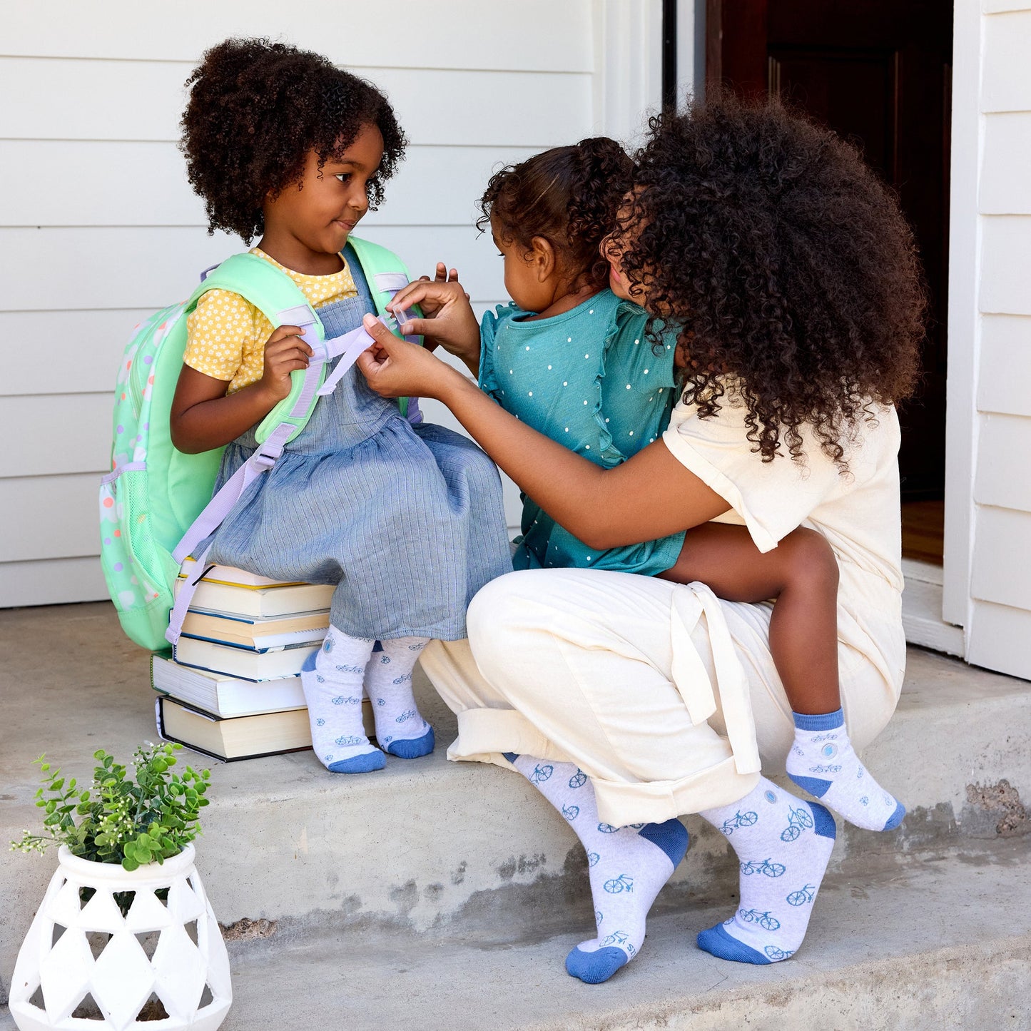 Kids Socks that Give Books - Osadia Concept Store