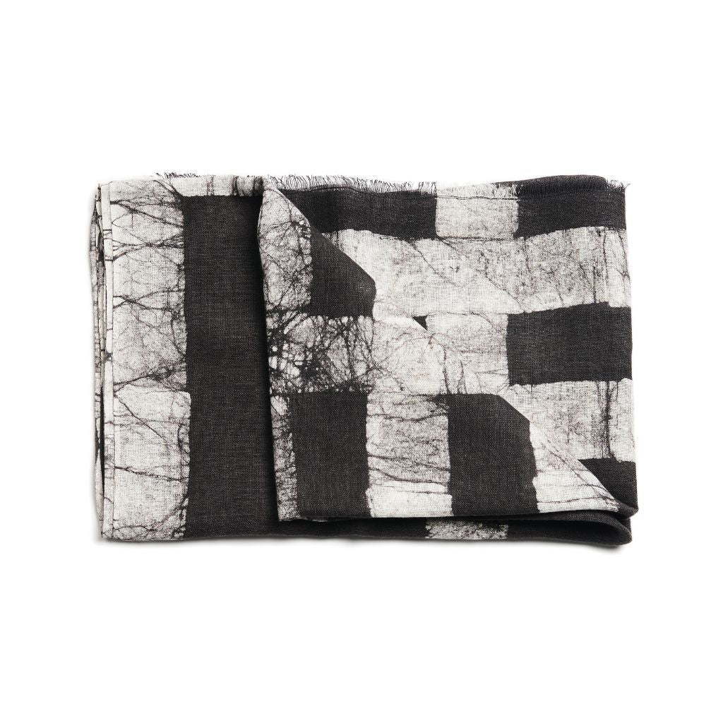 Carbo Black & White Handwoven Wax Block Printed Linen Scarf
