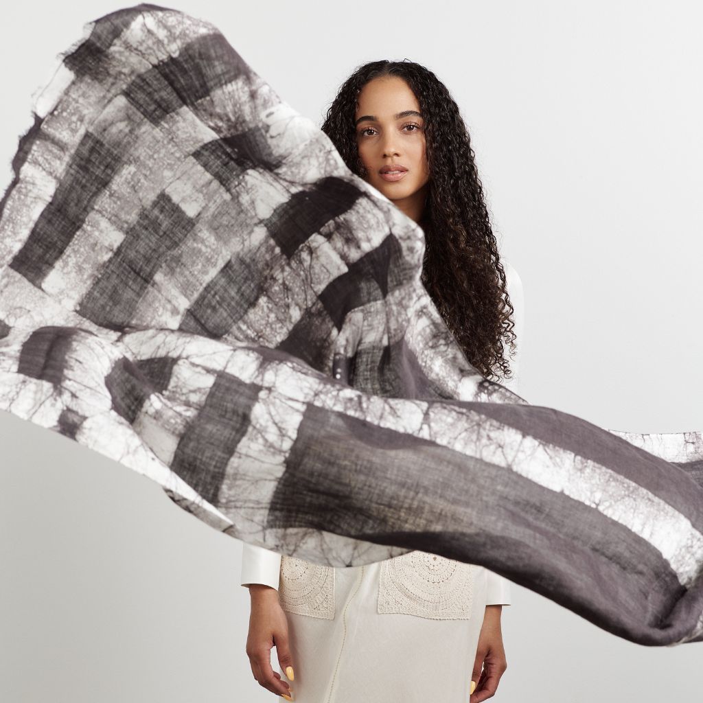 Carbo Black & White Handwoven Wax Block Printed Linen Scarf