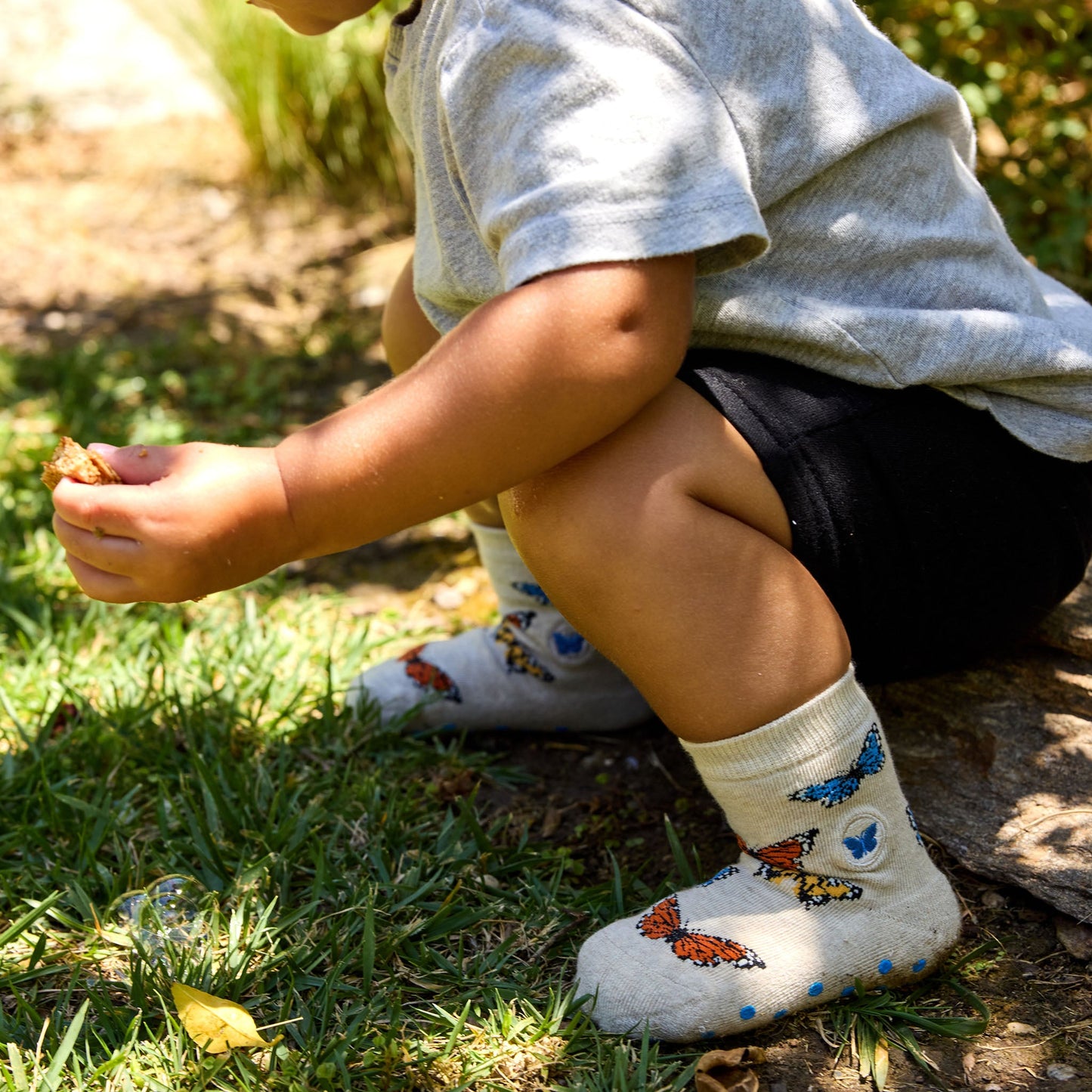 Kids Socks that Protect Butterflies - Osadia Concept Store