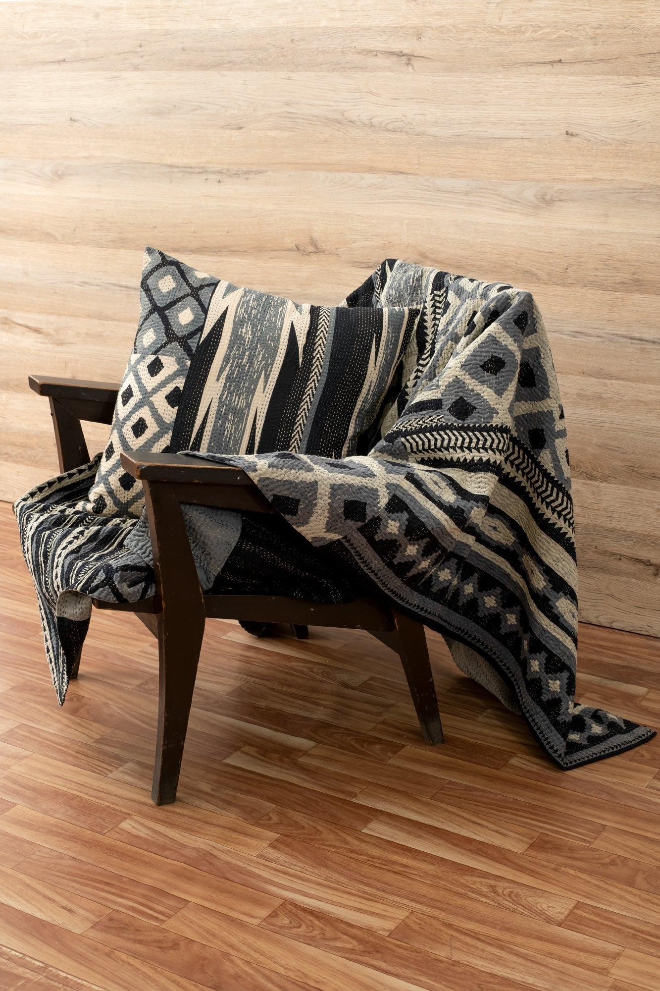 Monotone Ikat  Vintage Kantha Throw - Monotone Black