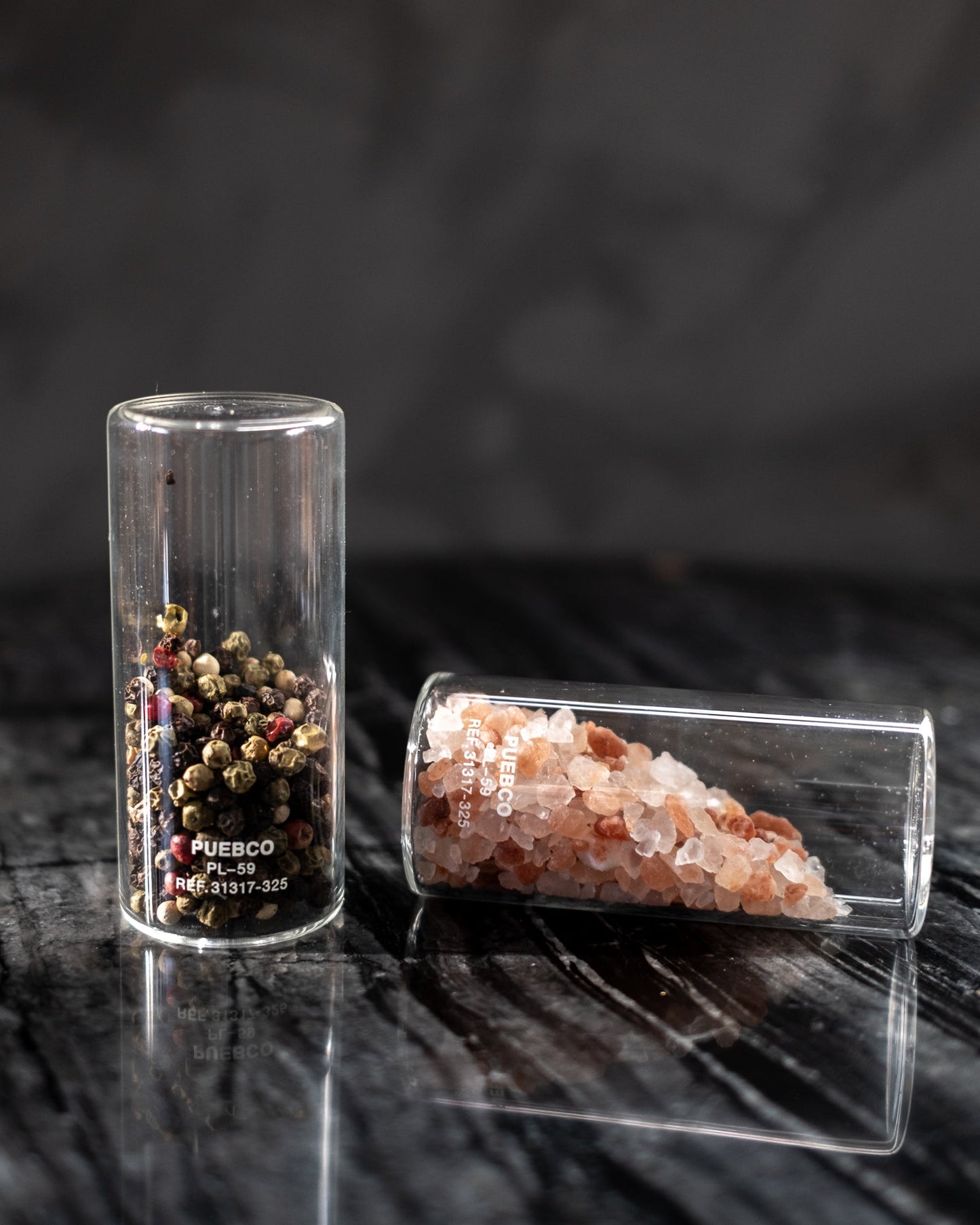 SALT & PEPPER SHAKER SET
