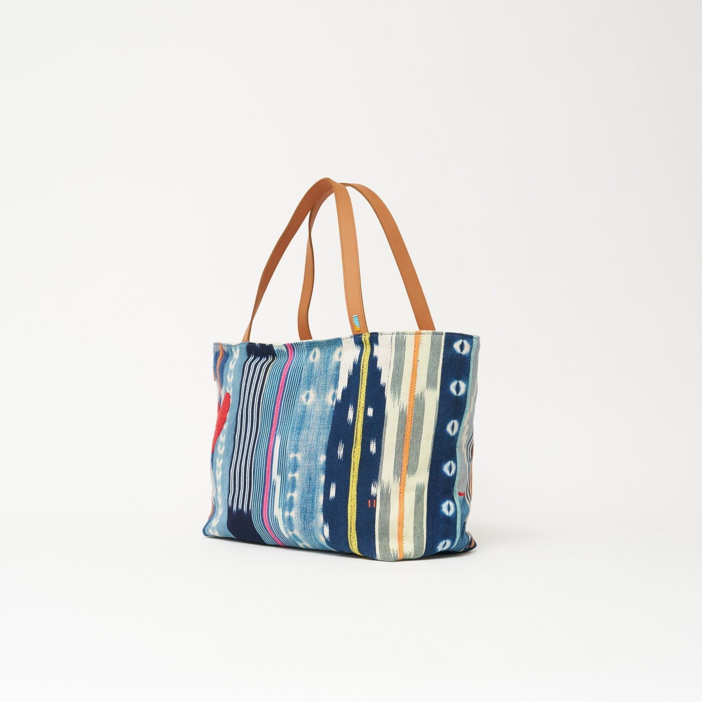 Baule Adventure Tote with Red Beaded Heart