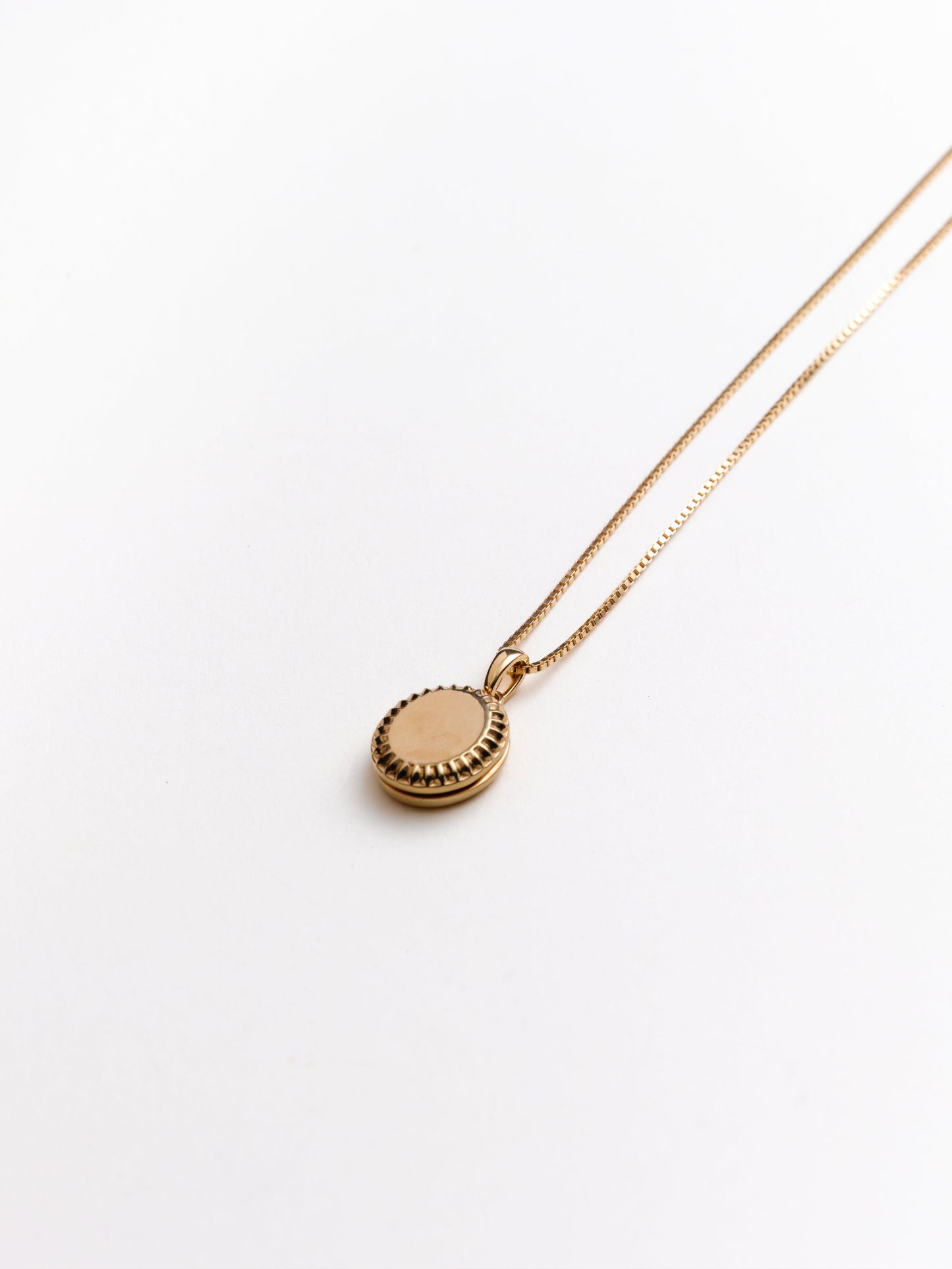 Sutton Oval Locket