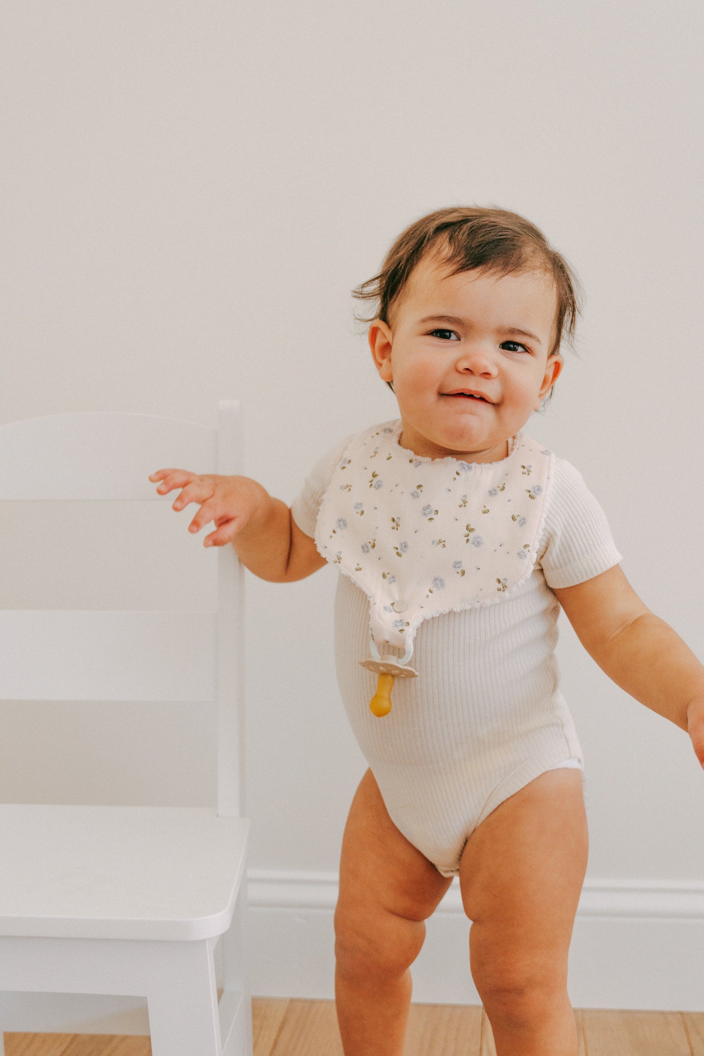 Soothe & Snap Pacifier Bib- Rosemilk Bloom