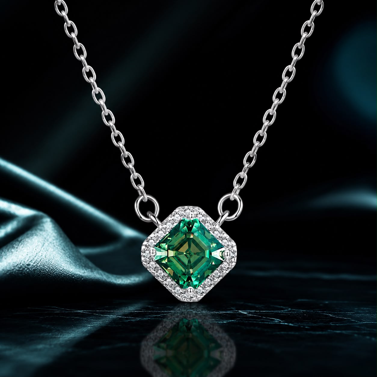 925 Sterling Silver 0.6 Carat Moissanite Pendant Necklace for Women