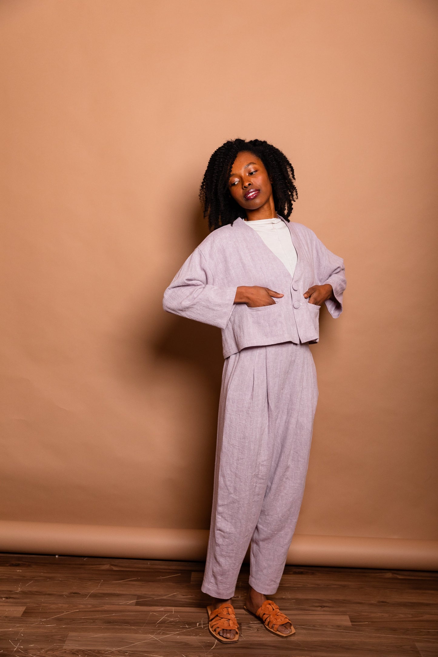 Linen Blend Twill Tapered Pleated Pant