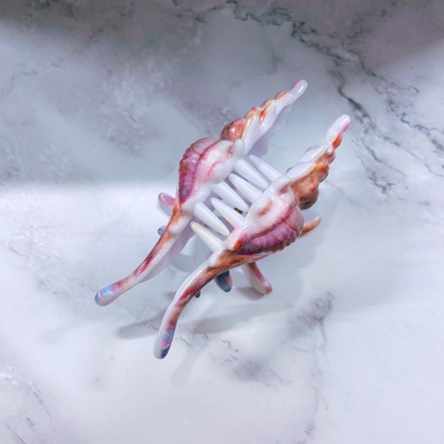 Velvet Claws Realistic Conch Shell Hair Claw in Mermaid Colors | Claw Clip in Velvet Travel Bag