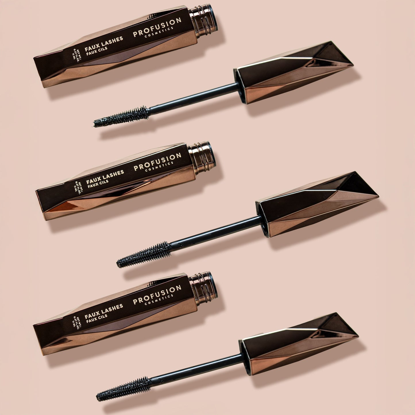 Faux Lashes | Lengthening & Volumizing Mascara - Black - Osadia Concept Store