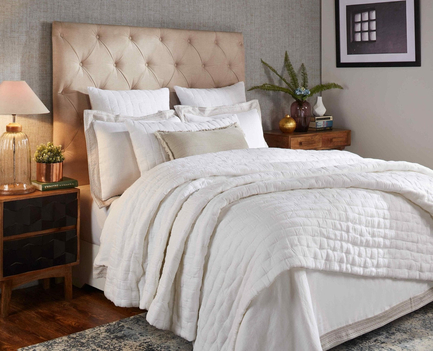 Sophie Hand Pinched Linen Quilt