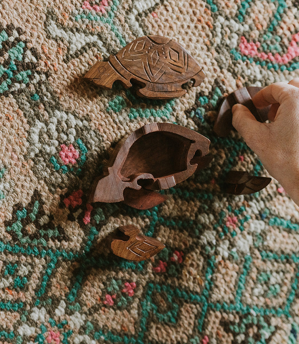 Sea Turtle Puzzle Box - Sustainably Sourced Hand Carved Wood - Osadia Concept Store