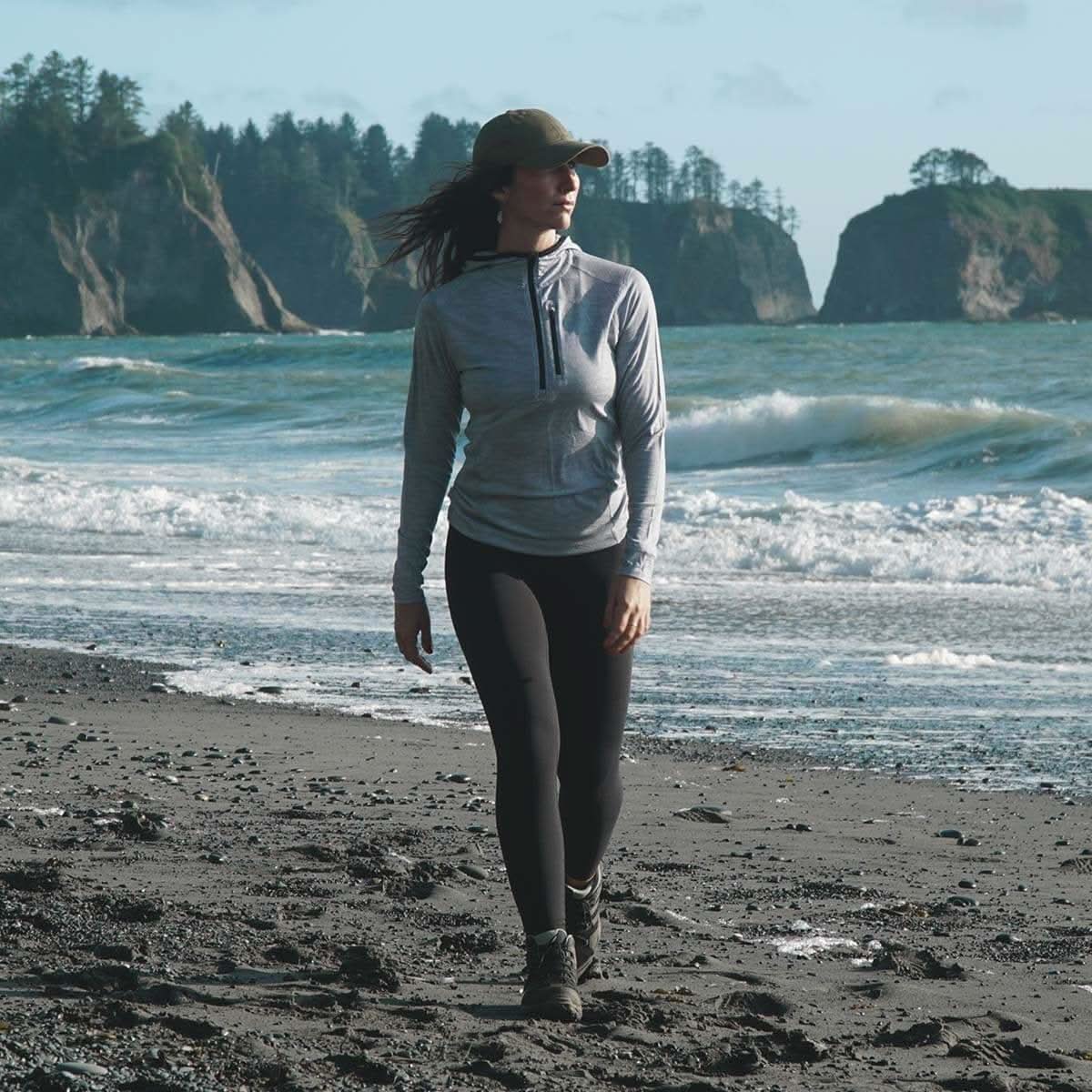 Women's 1/4 Zip Merino Sun Hoodie - Microweight - Osadia Concept Store