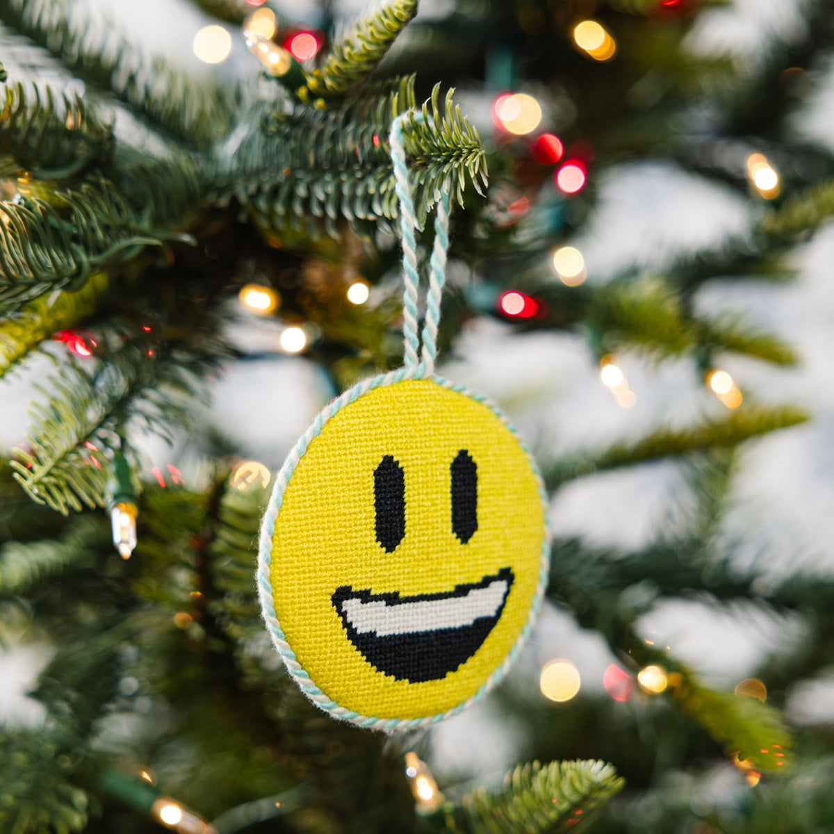 Needlepoint Icon Ornament - Smiley Face