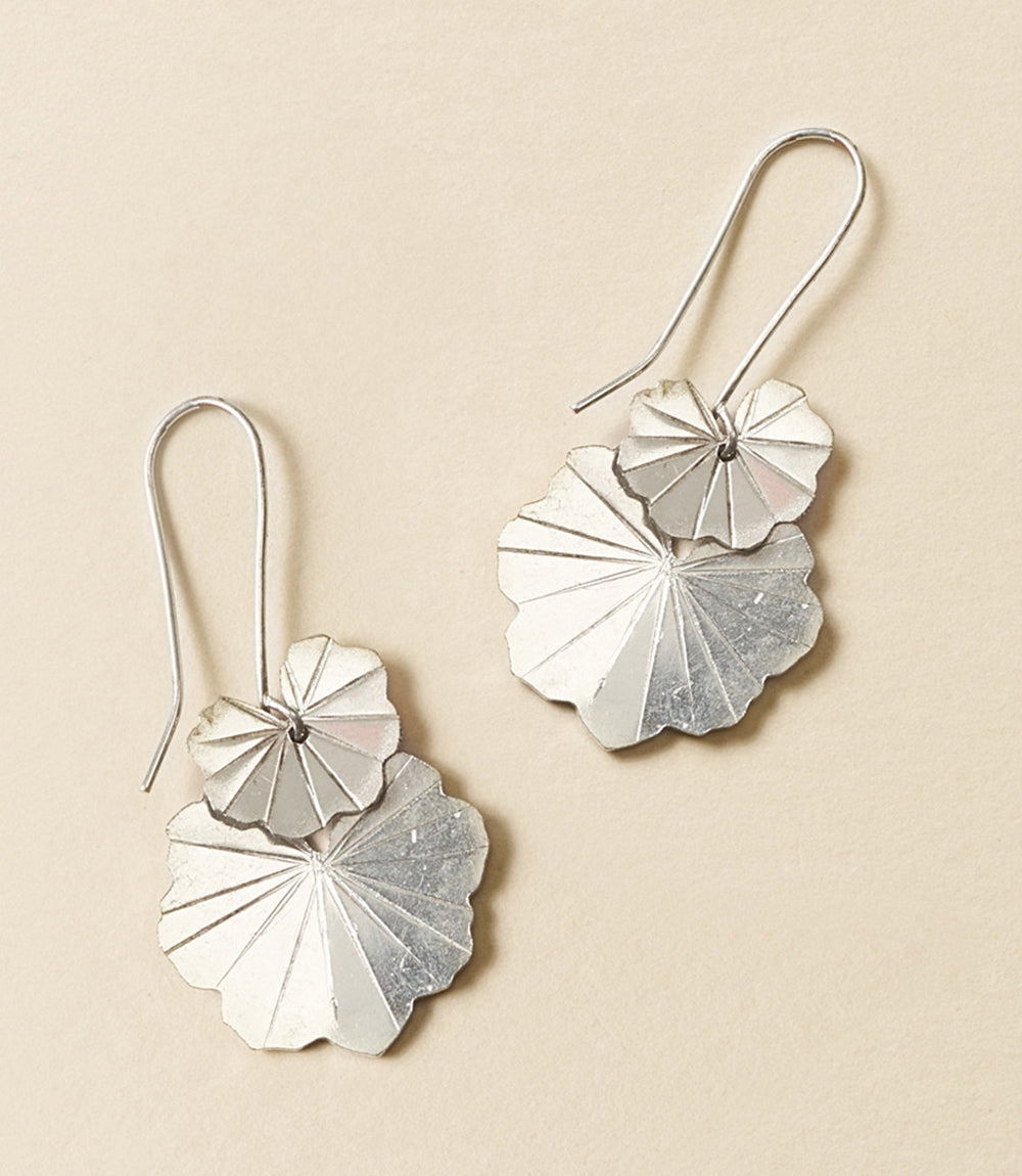Sayuri Ginkgo Leaf Dangle Earrings - Osadia Concept Store