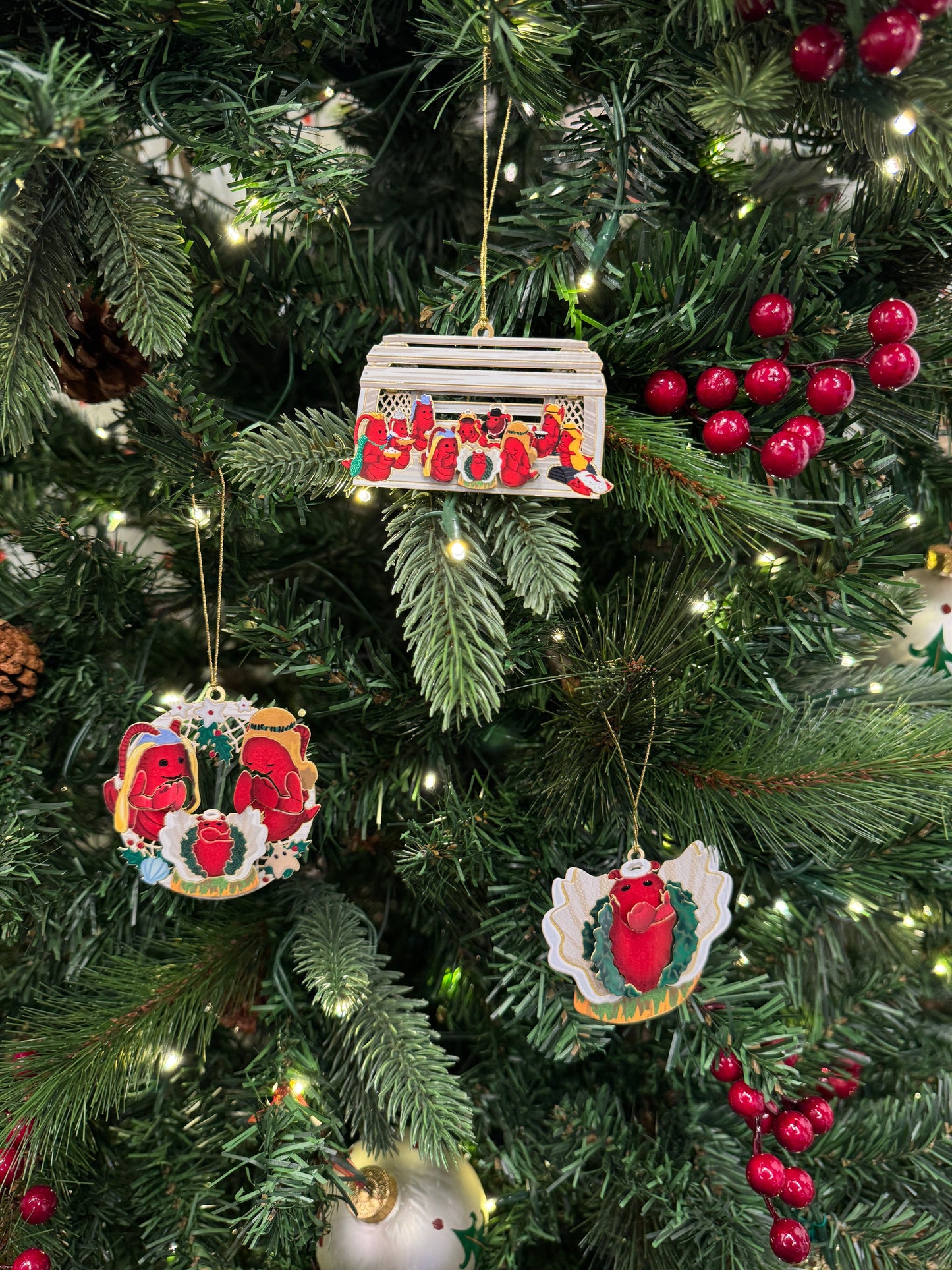 THE LOBSTER NATIVITY ORNAMENT