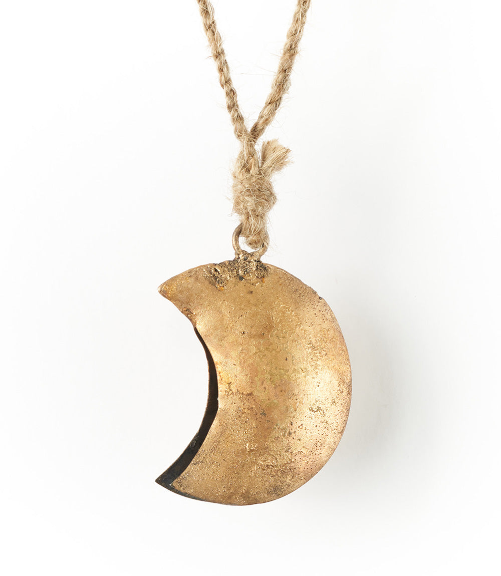 Indukala Crescent Moon Wind Chime - Rustic bell - Osadia Concept Store