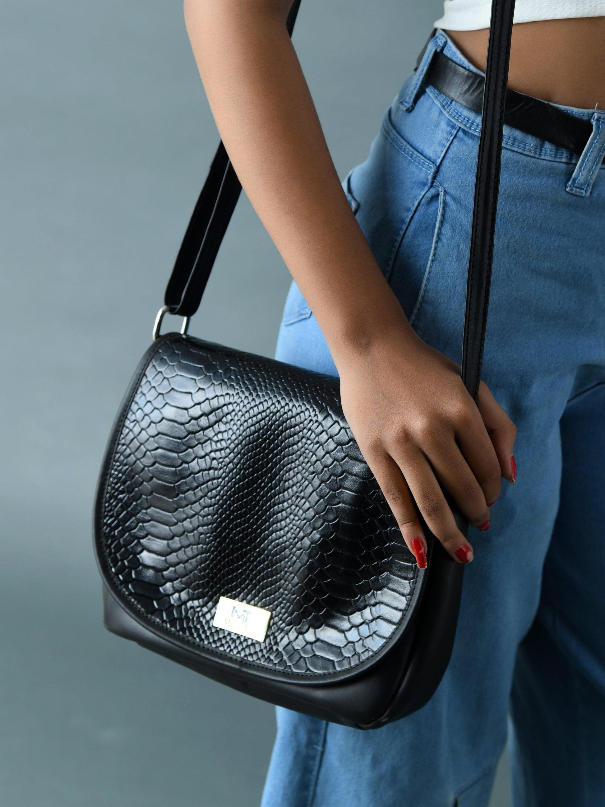 The Croco Satchel- Black - Osadia Concept Store