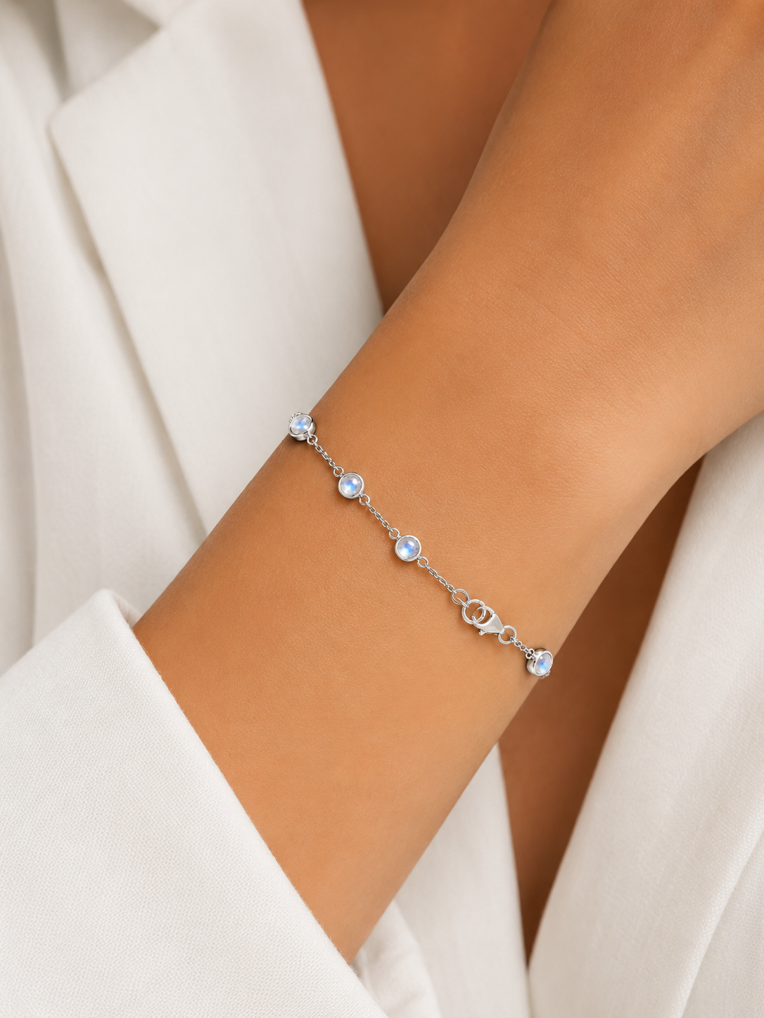 March Birthstone Bracelet — Aquamarine